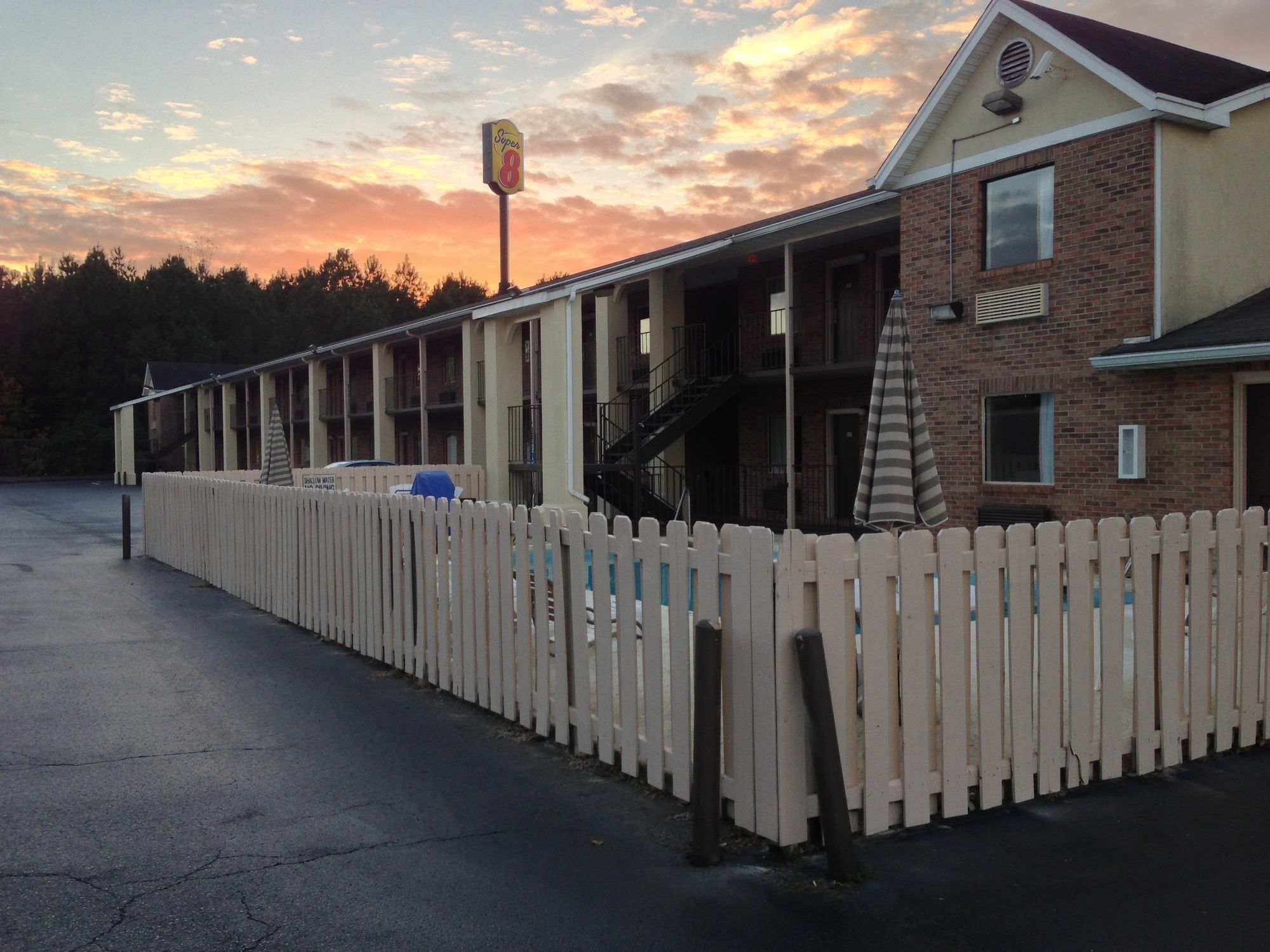 Super 8 Florence South Carolina Eksteriør billede